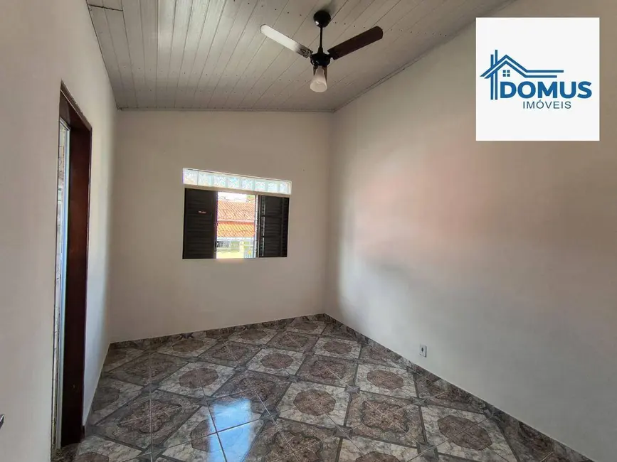 Foto 9 de Casa com 2 quartos para alugar, 50m2 em Sao Jose Dos Campos - SP