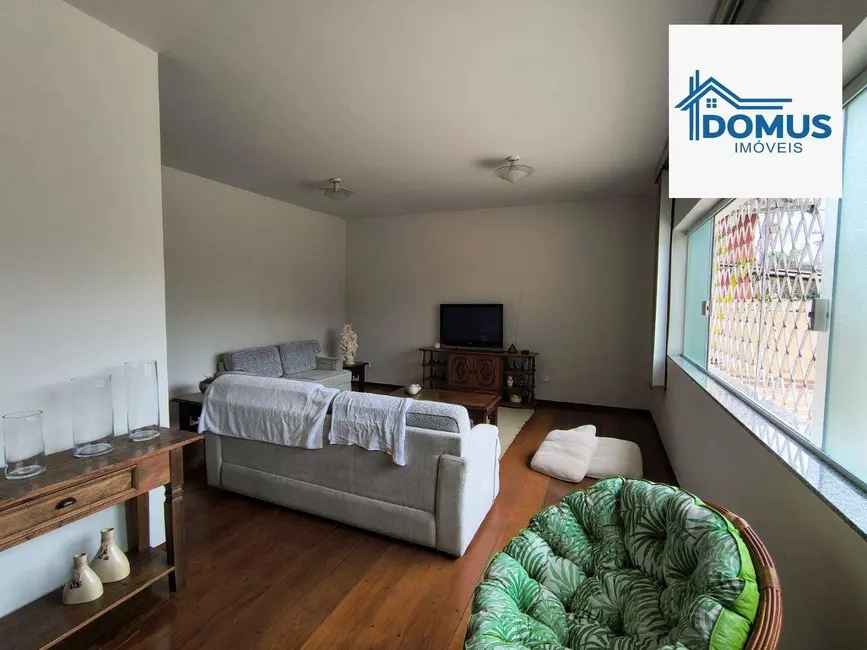 Foto 3 de Casa com 3 quartos à venda, 401m2 em Sao Jose Dos Campos - SP