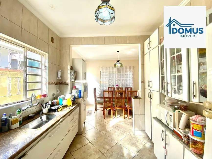 Foto 1 de Casa com 4 quartos à venda, 250m2 em Sao Jose Dos Campos - SP