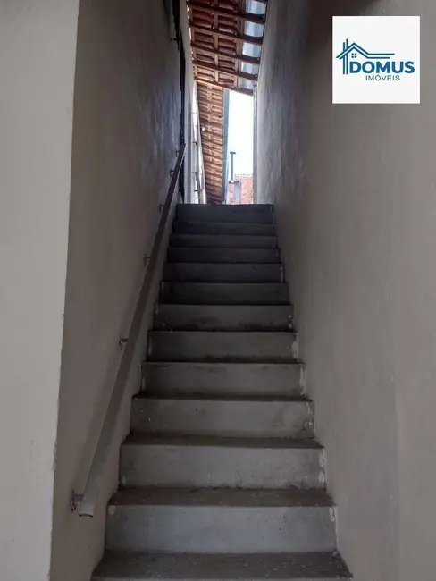 Foto 2 de Casa com 2 quartos para alugar, 125m2 em Sao Jose Dos Campos - SP