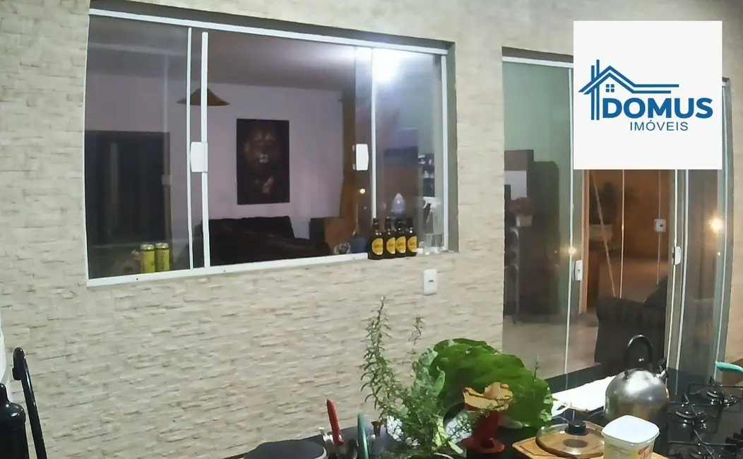 Casa com 2 quartos para alugar, 187m2 em Sao Jose Dos Campos - SP - imagem 3 Foto 3 de Casa com 2 quartos para alugar, 187m2 em Sao Jose Dos Campos - SP