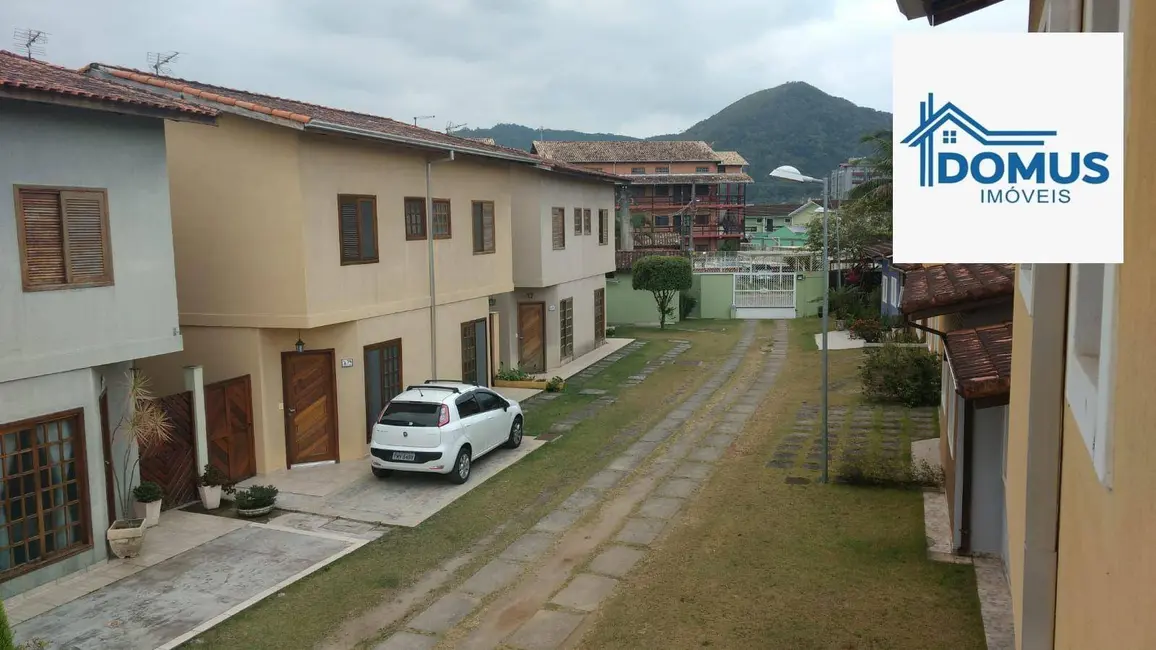 Foto 2 de Casa de Condomínio com 2 quartos à venda, 126m2 em Martim de Sá, Caraguatatuba - SP