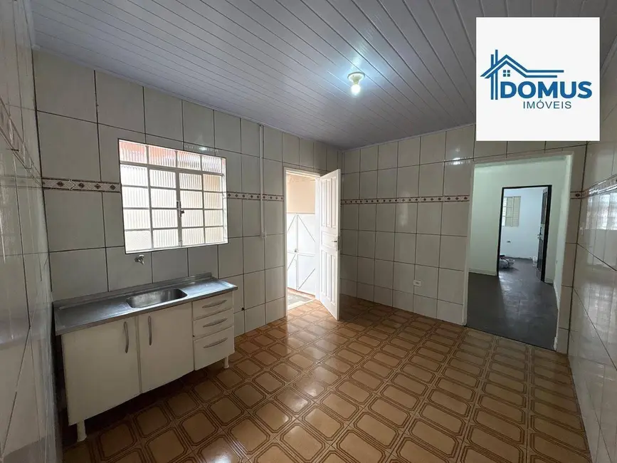 Casa com 2 quartos para alugar, 149m2 em Sao Jose Dos Campos - SP - imagem 5 Foto 5 de Casa com 2 quartos para alugar, 149m2 em Sao Jose Dos Campos - SP