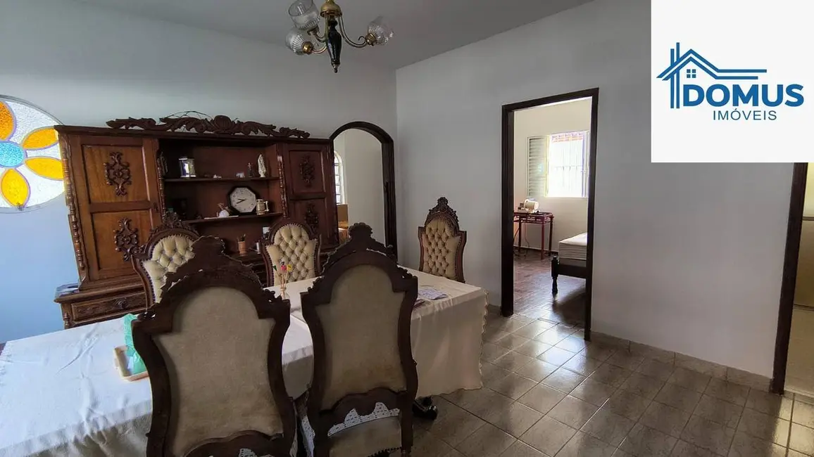 Foto 8 de Casa com 3 quartos à venda, 330m2 em Sao Jose Dos Campos - SP