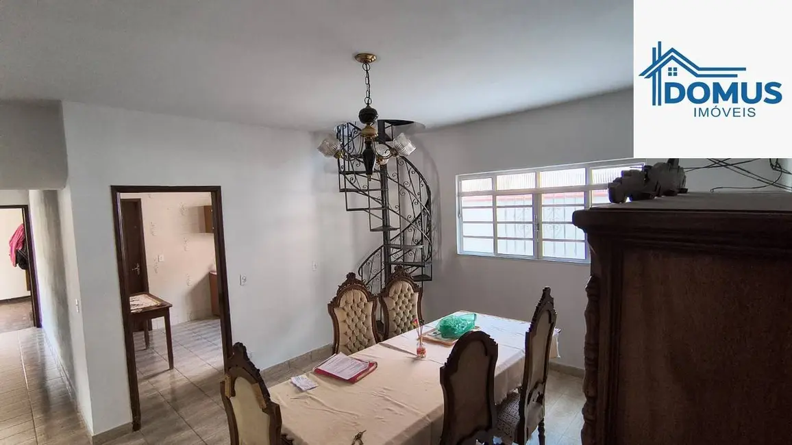Foto 7 de Casa com 3 quartos à venda, 330m2 em Sao Jose Dos Campos - SP
