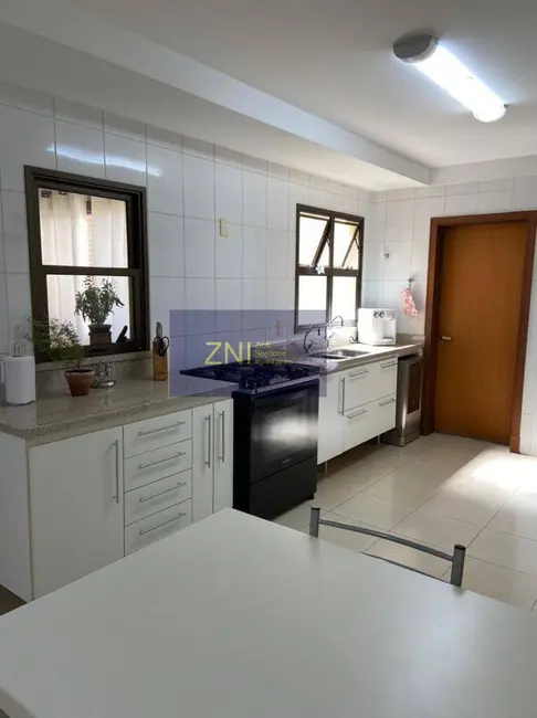 Apartamento com 3 quartos à venda, 265m2 em Jardim Irajá, Ribeirao Preto - SP - imagem 8 Foto 8 de Apartamento com 3 quartos à venda, 265m2 em Jardim Irajá, Ribeirao Preto - SP