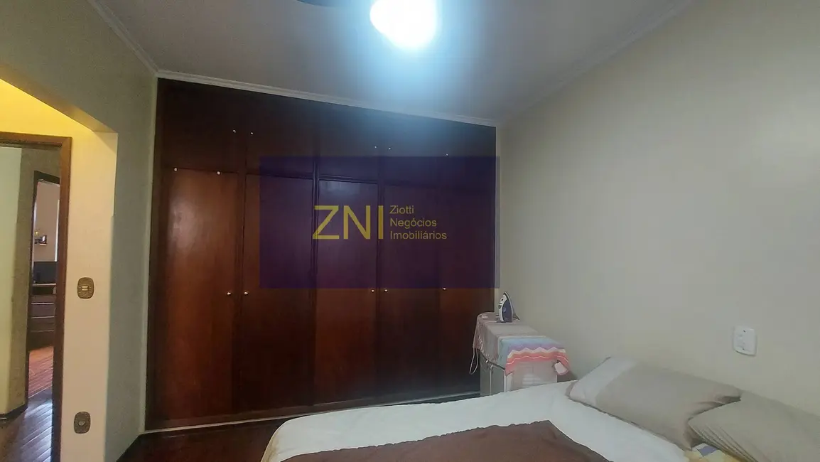 Casa com 3 quartos à venda, 263m2 em Parque dos Bandeirantes, Ribeirao Preto - SP - imagem 8 Foto 8 de Casa com 3 quartos à venda, 263m2 em Parque dos Bandeirantes, Ribeirao Preto - SP