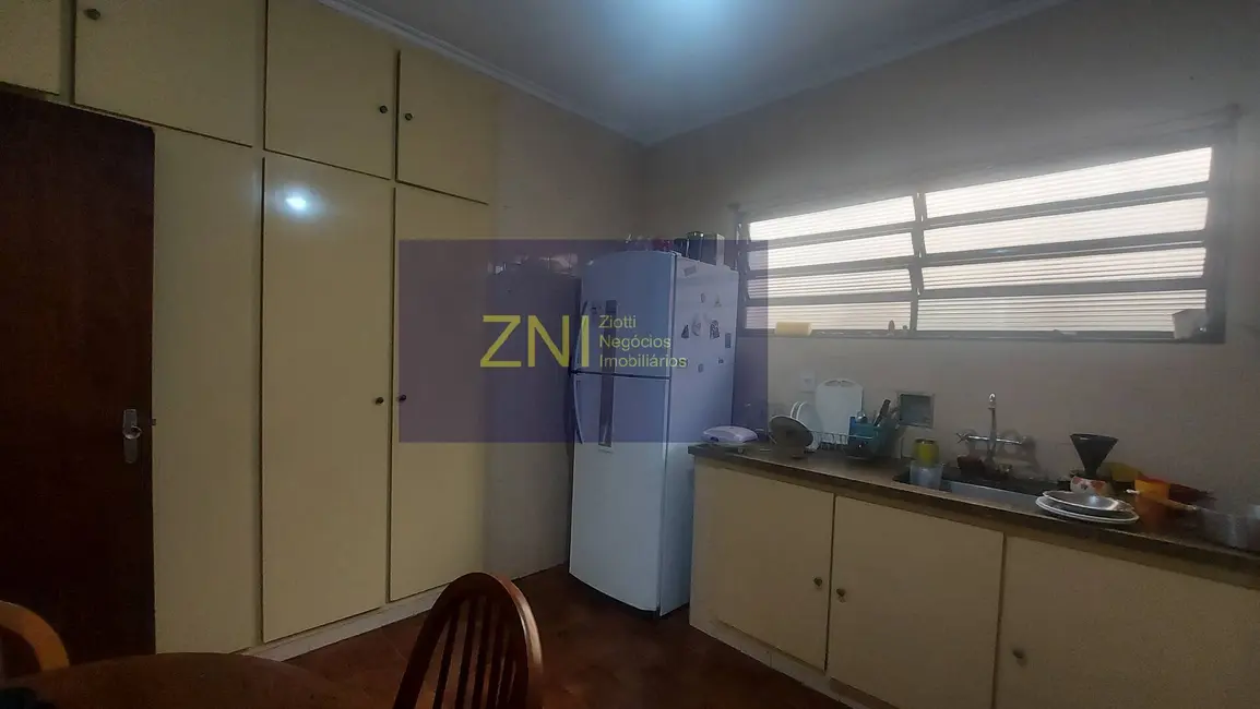 Casa com 3 quartos à venda, 263m2 em Parque dos Bandeirantes, Ribeirao Preto - SP - imagem 4 Foto 4 de Casa com 3 quartos à venda, 263m2 em Parque dos Bandeirantes, Ribeirao Preto - SP