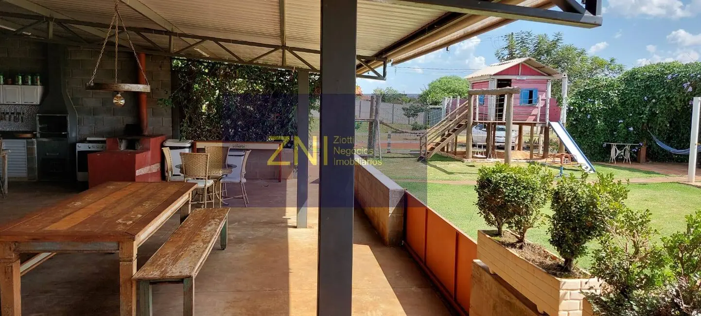Foto 1 de Chácara com 4 quartos à venda, 3000m2 em Brodowski - SP