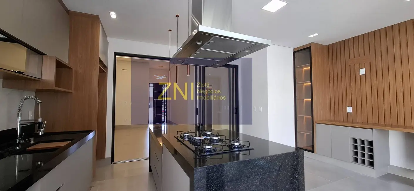 Casa de Condomínio com 3 quartos à venda, 271m2 em Jardim Cybelli, Ribeirao Preto - SP - imagem 9 Foto 9 de Casa de Condomínio com 3 quartos à venda, 271m2 em Jardim Cybelli, Ribeirao Preto - SP