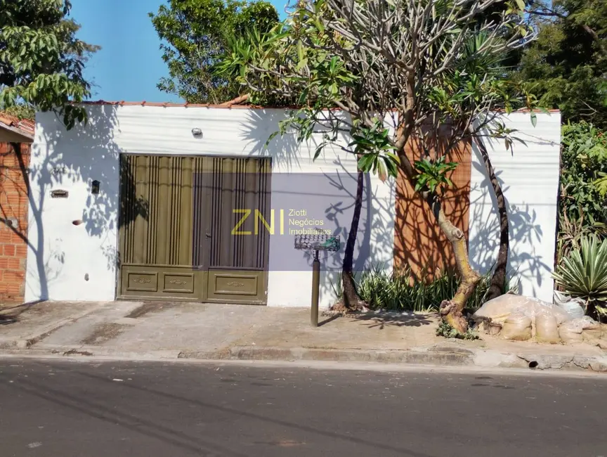 Foto 1 de Casa com 2 quartos à venda, 160m2 em Residencial Léo Gomes de Moraes, Ribeirao Preto - SP