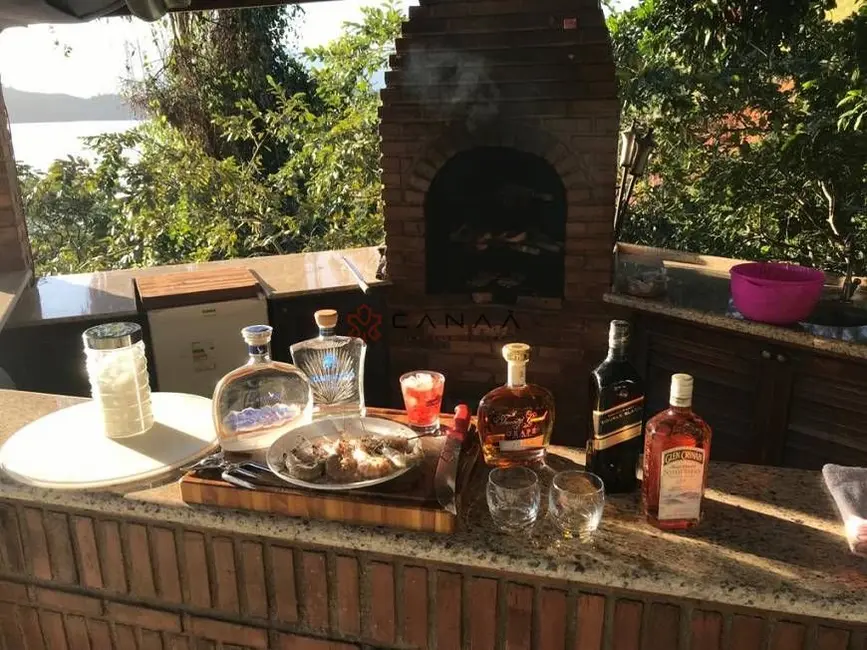 Casa com 5 quartos à venda, 450m2 em Enseada, Angra Dos Reis - RJ - imagem 9 Foto 9 de Casa com 5 quartos à venda, 450m2 em Enseada, Angra Dos Reis - RJ