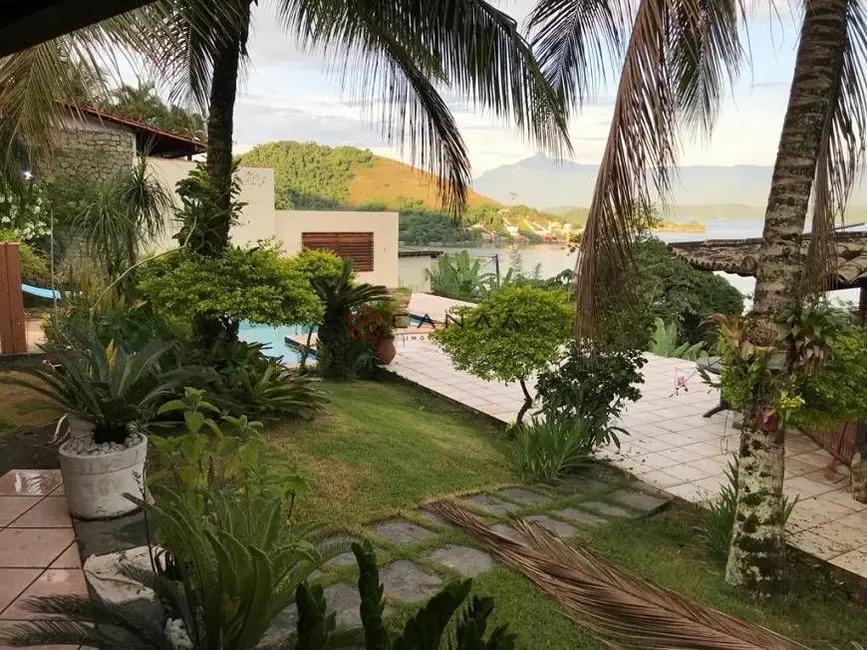 Casa com 5 quartos à venda, 450m2 em Enseada, Angra Dos Reis - RJ - imagem 7 Foto 7 de Casa com 5 quartos à venda, 450m2 em Enseada, Angra Dos Reis - RJ