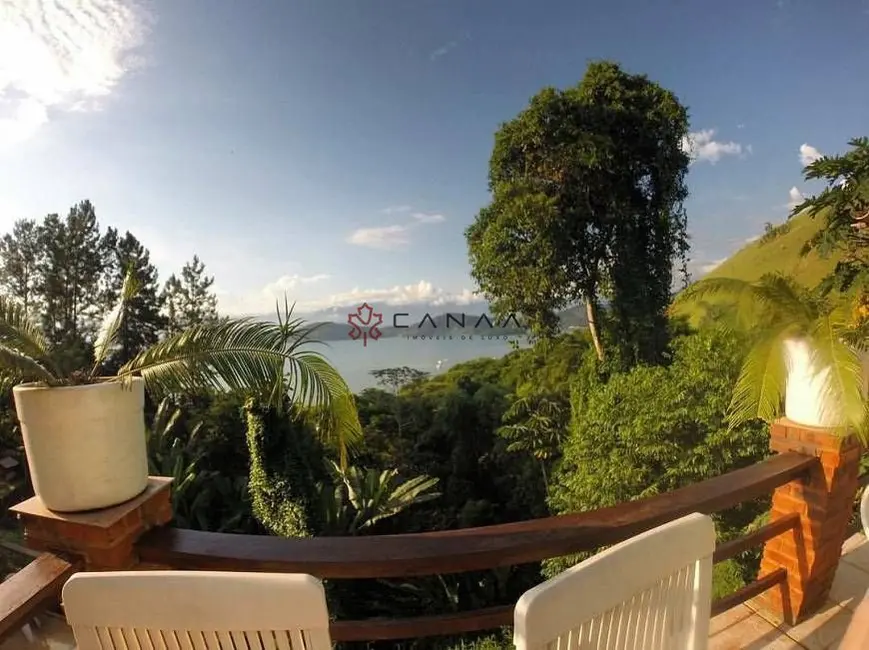 Casa com 5 quartos à venda, 450m2 em Enseada, Angra Dos Reis - RJ - imagem 3 Foto 3 de Casa com 5 quartos à venda, 450m2 em Enseada, Angra Dos Reis - RJ