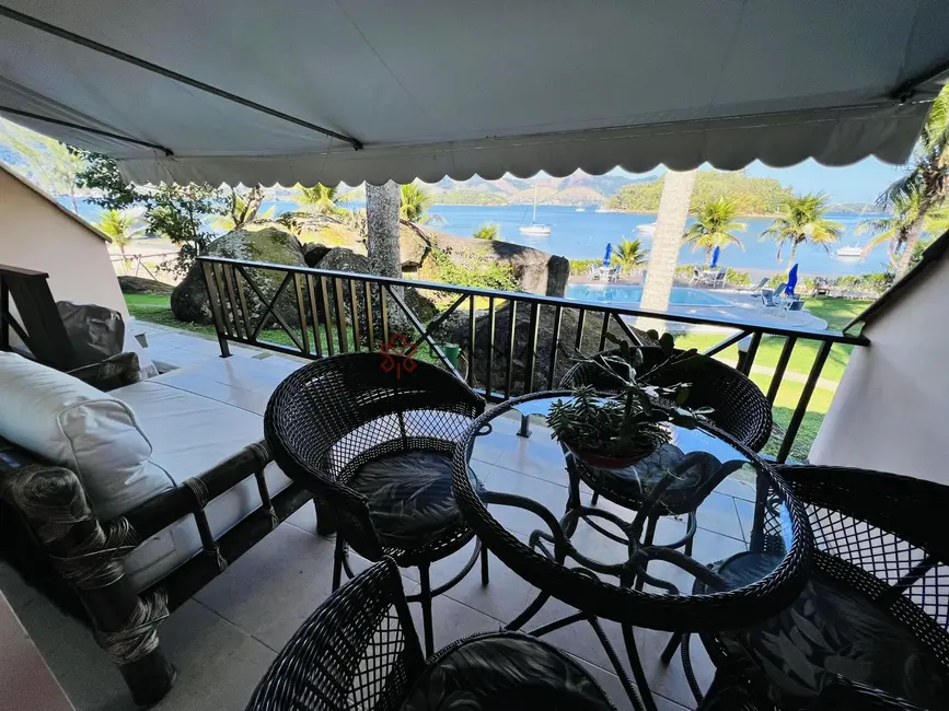 Casa de Condomínio com 3 quartos à venda, 190m2 em Gambôa do Belém (Cunhambebe), Angra Dos Reis - RJ - imagem 4 Foto 4 de Casa de Condomínio com 3 quartos à venda, 190m2 em Gambôa do Belém (Cunhambebe), Angra Dos Reis - RJ