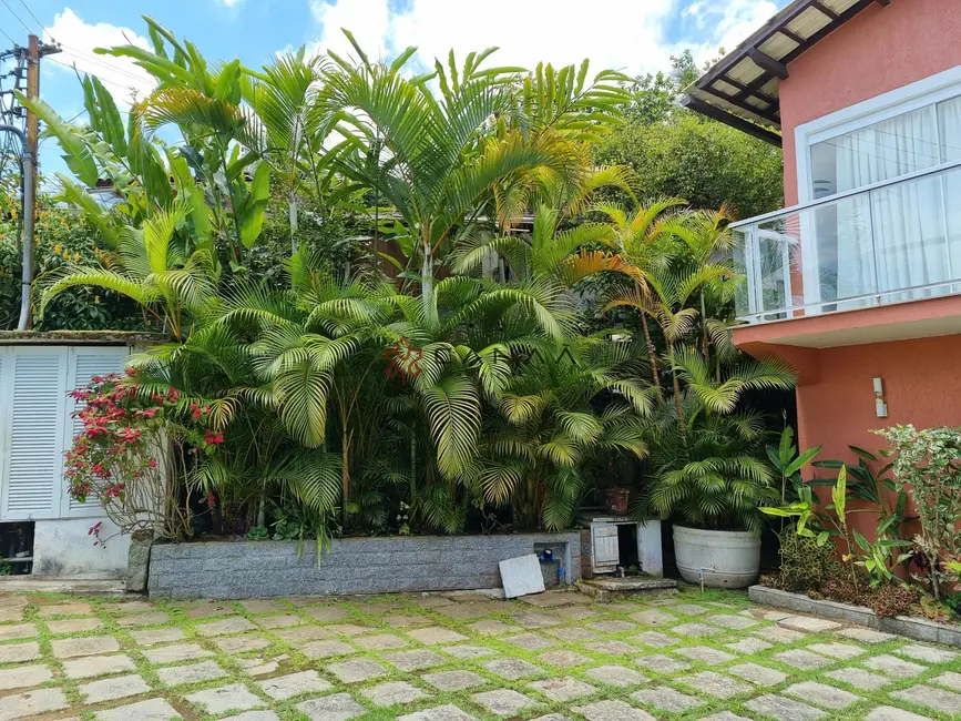 Foto 5 de Casa com 6 quartos à venda, 350m2 em Pontal (Cunhambebe), Angra Dos Reis - RJ