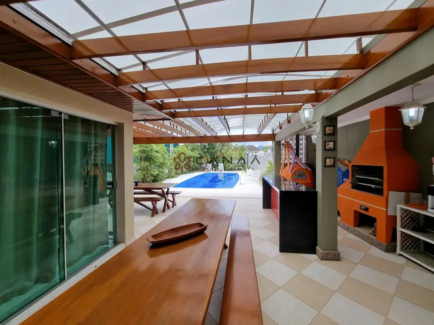 Foto 8 de Casa de Condomínio com 4 quartos à venda, 450m2 em Bracuí (Cunhambebe), Angra Dos Reis - RJ