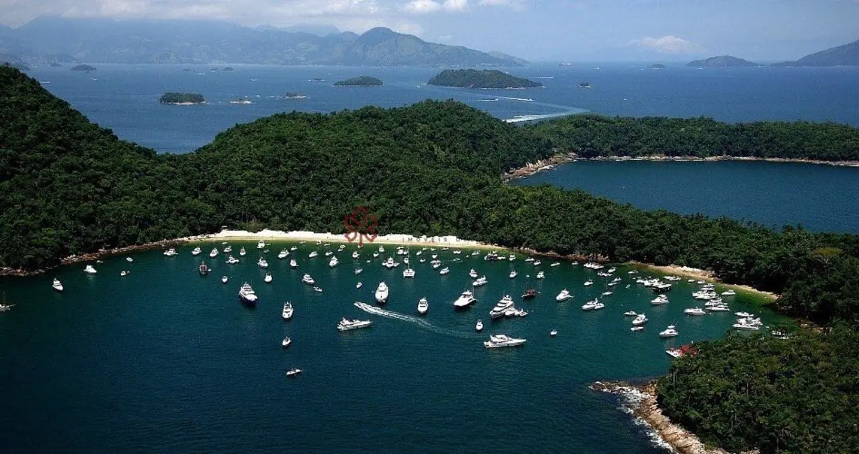 Foto 5 de Terreno / Lote à venda, 42400m2 em Praia da Ribeira (Cunhambebe), Angra Dos Reis - RJ