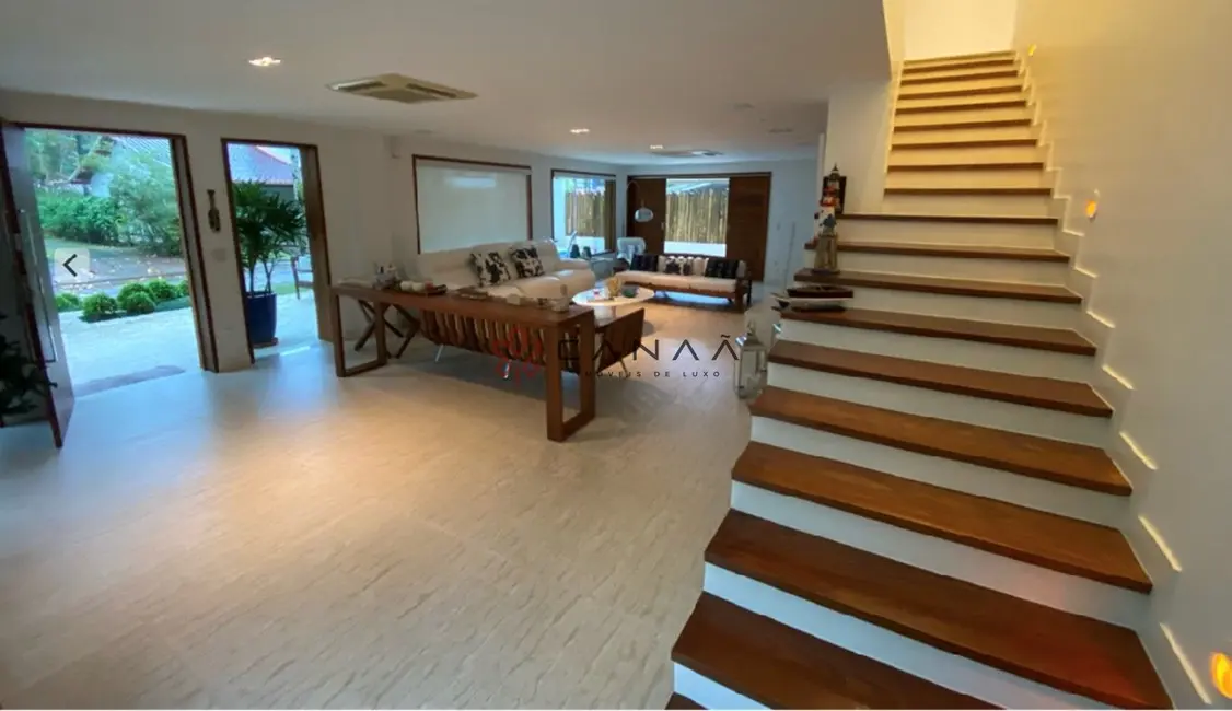 Foto 6 de Casa de Condomínio com 6 quartos à venda, 350m2 em Pontal (Cunhambebe), Angra Dos Reis - RJ