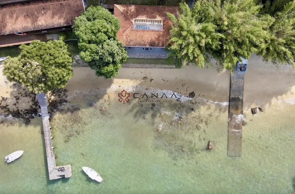 Foto 1 de Casa com 6 quartos à venda, 340m2 em Mombaça, Angra Dos Reis - RJ