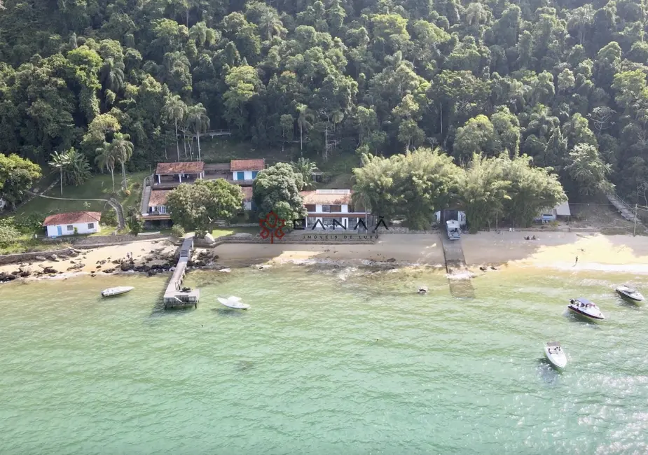 Foto 4 de Casa com 6 quartos à venda, 340m2 em Mombaça, Angra Dos Reis - RJ