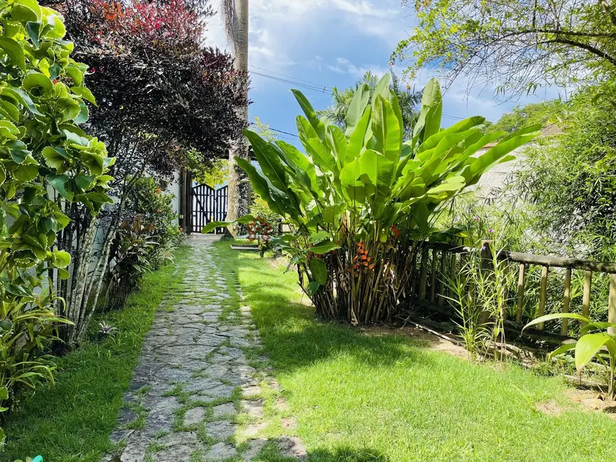 Casa com 5 quartos à venda, 250m2 em Angra Dos Reis - RJ - imagem 5 Foto 5 de Casa com 5 quartos à venda, 250m2 em Angra Dos Reis - RJ