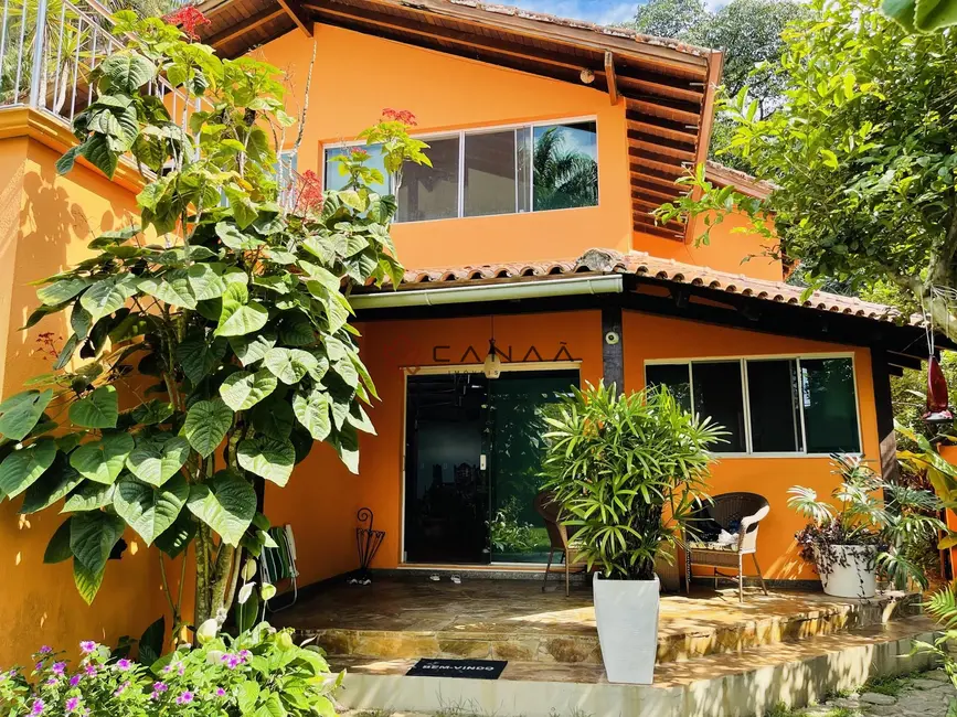 Casa com 5 quartos à venda, 250m2 em Angra Dos Reis - RJ - imagem 4 Foto 4 de Casa com 5 quartos à venda, 250m2 em Angra Dos Reis - RJ