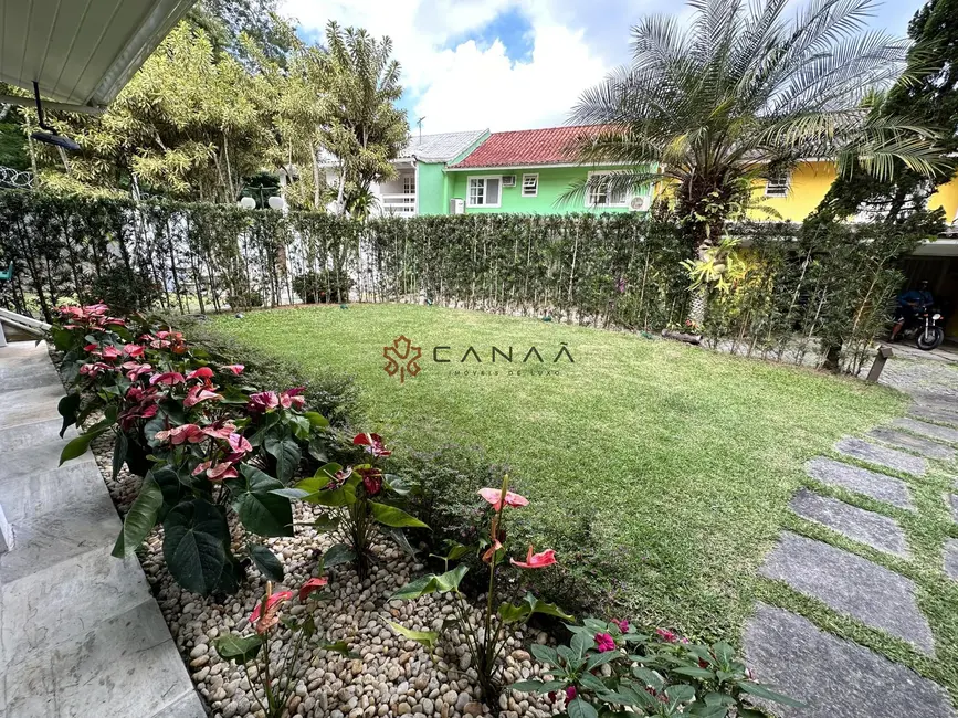 Foto 6 de Casa de Condomínio com 4 quartos à venda, 250m2 em Mombaça, Angra Dos Reis - RJ
