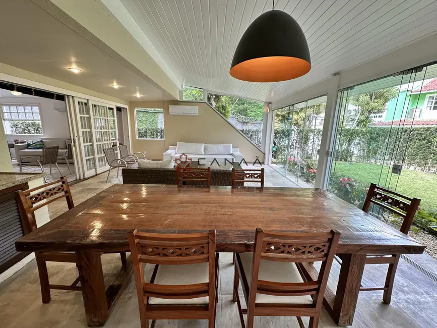 Foto 8 de Casa de Condomínio com 4 quartos à venda, 250m2 em Mombaça, Angra Dos Reis - RJ