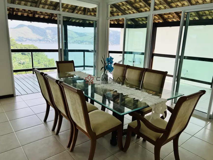 Casa de Condomínio com 4 quartos para alugar, 250m2 em Pontal (Cunhambebe), Angra Dos Reis - RJ - imagem 6 Foto 6 de Casa de Condomínio com 4 quartos para alugar, 250m2 em Pontal (Cunhambebe), Angra Dos Reis - RJ