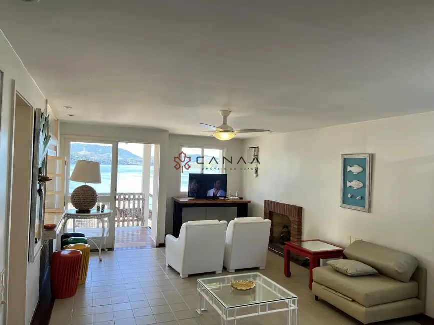 Foto 9 de Casa de Condomínio com 5 quartos à venda, 200m2 em Itanema (Cunhambebe), Angra Dos Reis - RJ