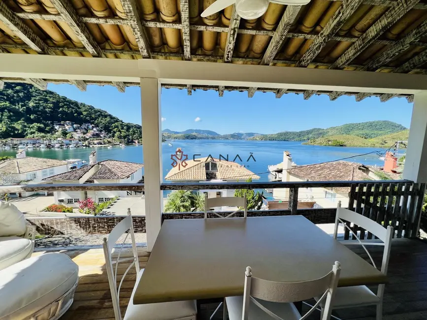 Foto 2 de Casa de Condomínio com 5 quartos à venda, 200m2 em Itanema (Cunhambebe), Angra Dos Reis - RJ