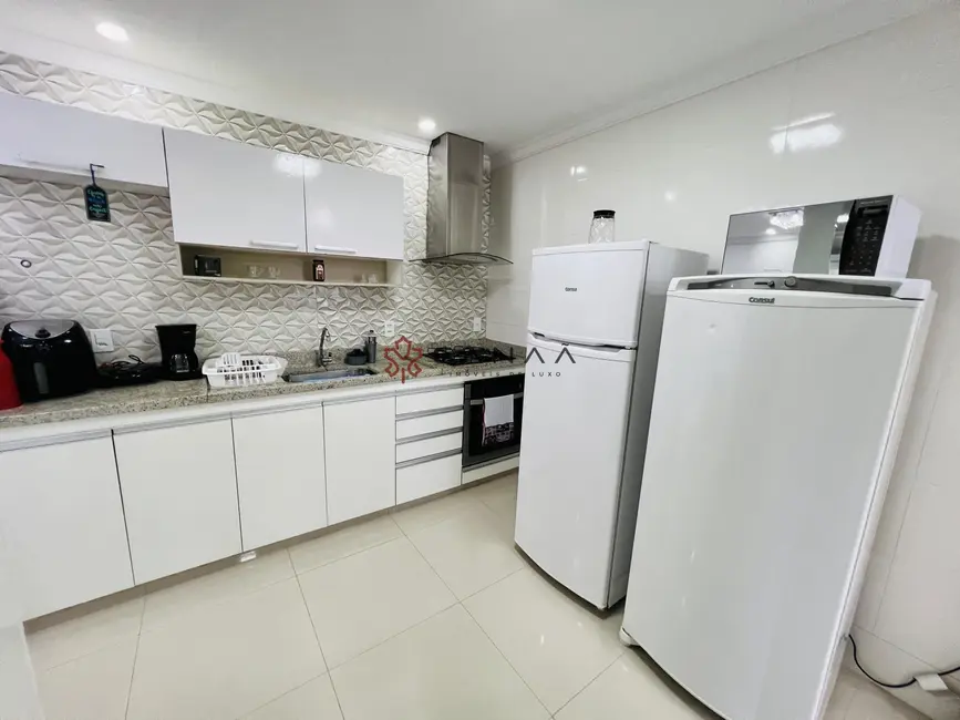 Apartamento com 2 quartos à venda, 50m2 em Bracuí (Cunhambebe), Angra Dos Reis - RJ - imagem 7 Foto 7 de Apartamento com 2 quartos à venda, 50m2 em Bracuí (Cunhambebe), Angra Dos Reis - RJ
