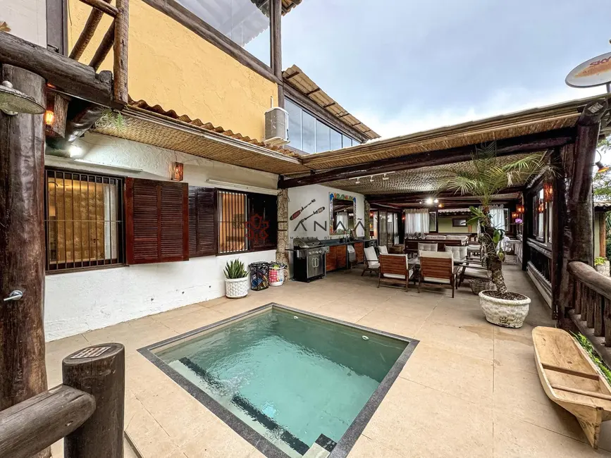 Casa de Condomínio com 4 quartos para alugar, 300m2 em Mombaça, Angra Dos Reis - RJ - imagem 5 Foto 5 de Casa de Condomínio com 4 quartos para alugar, 300m2 em Mombaça, Angra Dos Reis - RJ