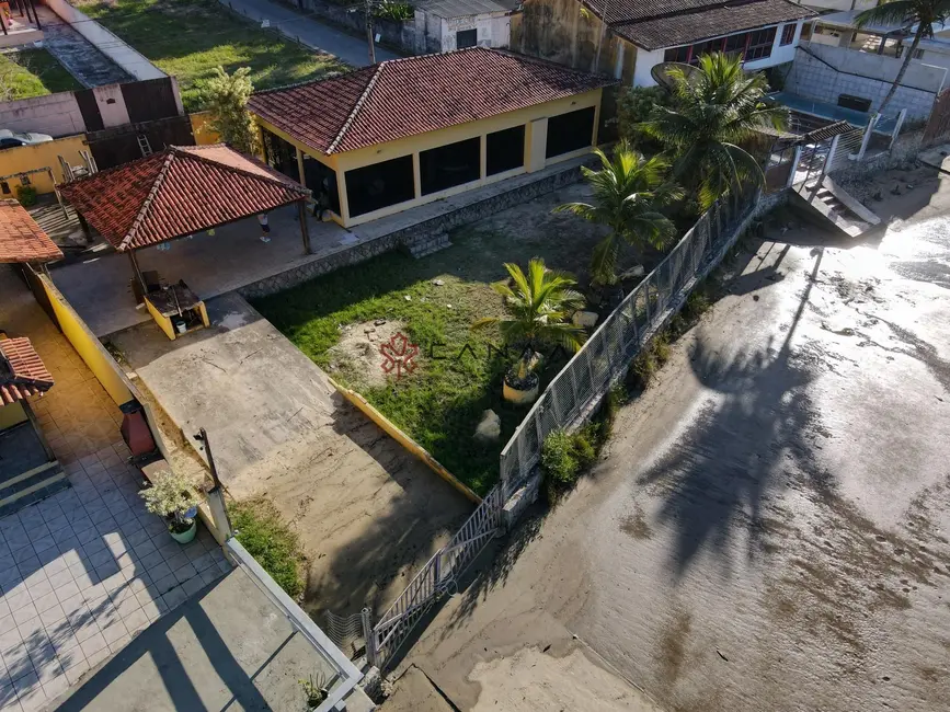 Foto 3 de Casa com 5 quartos à venda, 400m2 em Retiro (Cunhambebe), Angra Dos Reis - RJ