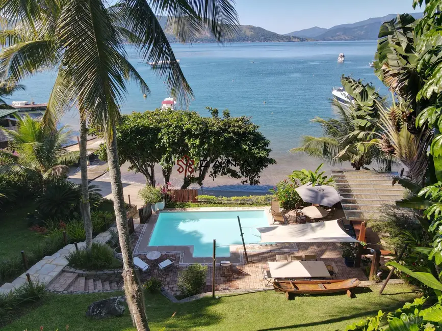 Foto 1 de Casa com 4 quartos à venda, 400m2 em Mombaça, Angra Dos Reis - RJ