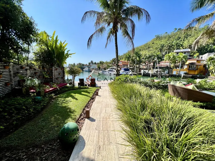 Foto 9 de Casa de Condomínio com 5 quartos à venda, 600m2 em Frade (Cunhambebe), Angra Dos Reis - RJ