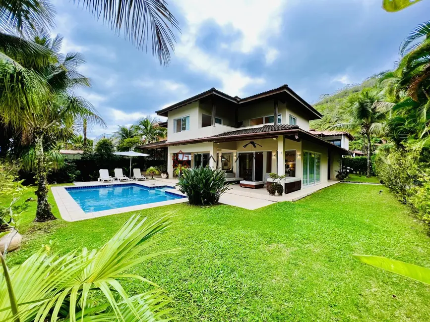 Foto 2 de Casa de Condomínio com 6 quartos à venda, 400m2 em Frade (Cunhambebe), Angra Dos Reis - RJ