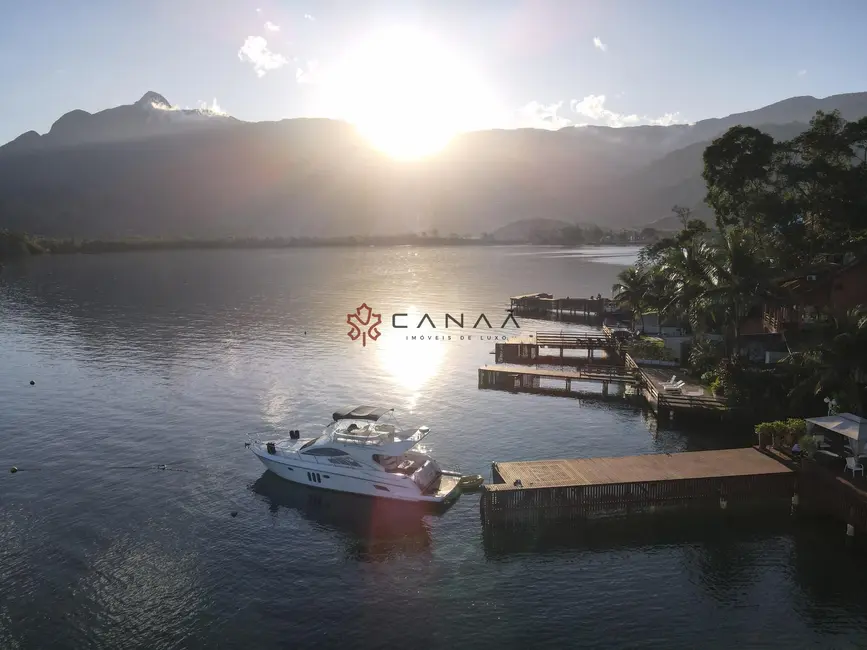 Foto 2 de Casa de Condomínio com 6 quartos à venda, 500m2 em Bracuí (Cunhambebe), Angra Dos Reis - RJ