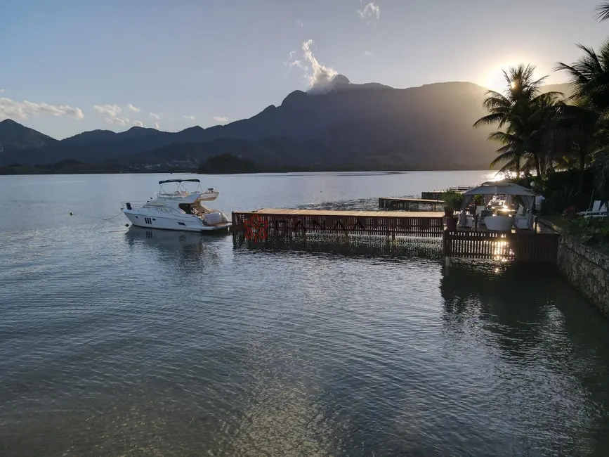 Foto 9 de Casa de Condomínio com 6 quartos à venda, 500m2 em Bracuí (Cunhambebe), Angra Dos Reis - RJ