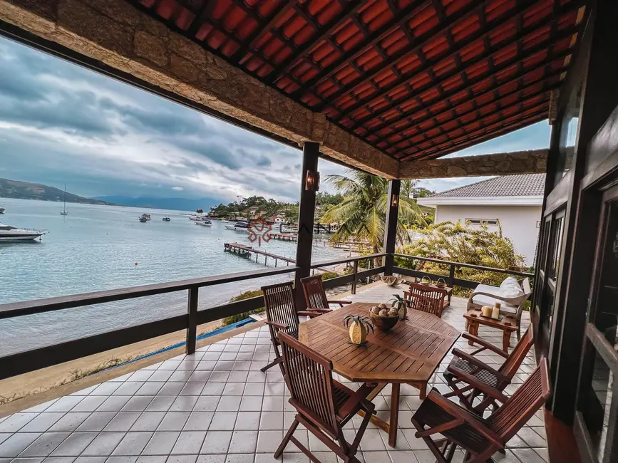 Foto 4 de Casa com 8 quartos à venda, 500m2 em Mombaça, Angra Dos Reis - RJ