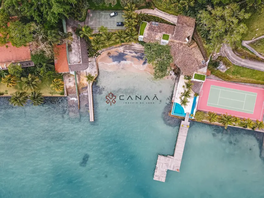 Casa com 6 quartos para alugar, 600m2 em Vila Velha, Angra Dos Reis - RJ - imagem 6 Foto 6 de Casa com 6 quartos para alugar, 600m2 em Vila Velha, Angra Dos Reis - RJ