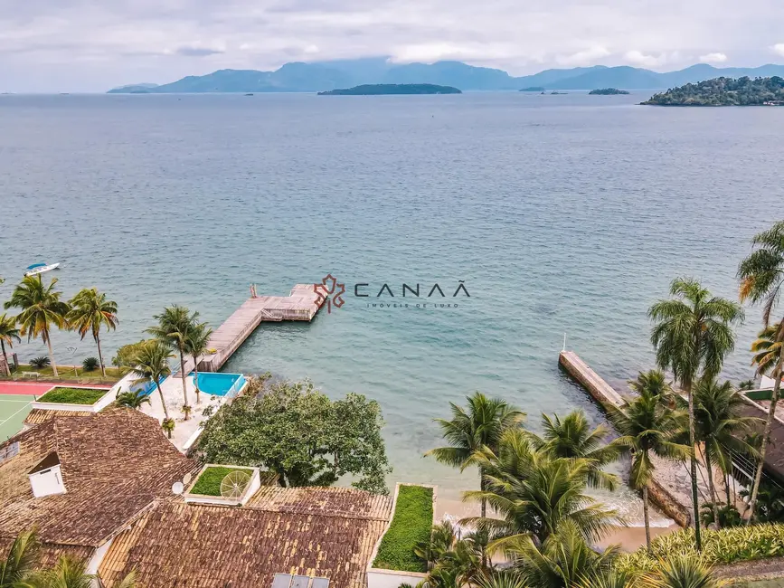 Casa com 6 quartos para alugar, 600m2 em Vila Velha, Angra Dos Reis - RJ - imagem 9 Foto 9 de Casa com 6 quartos para alugar, 600m2 em Vila Velha, Angra Dos Reis - RJ