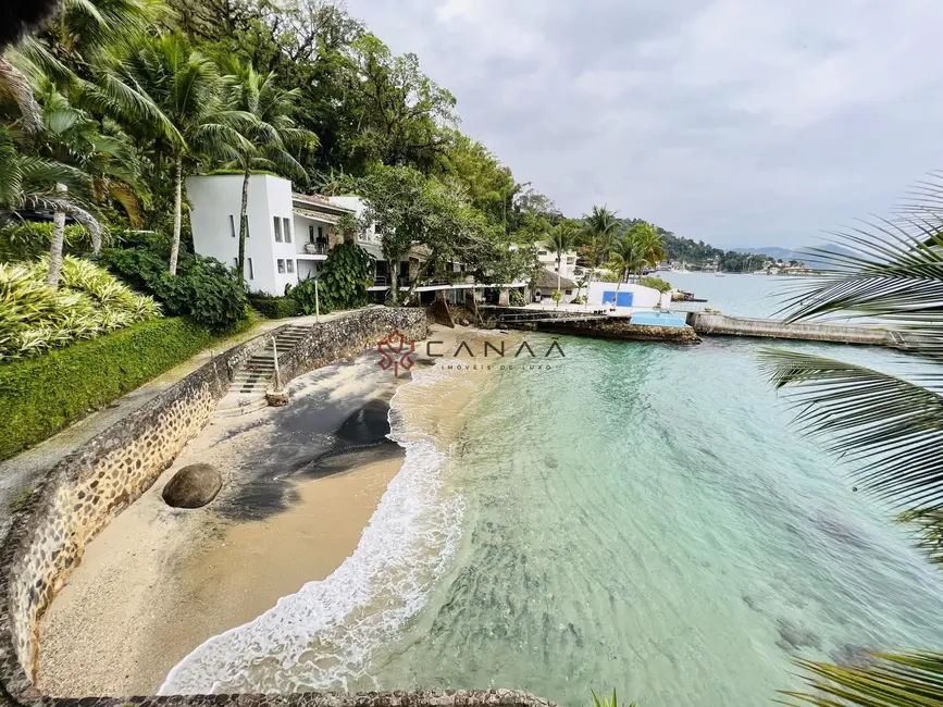 Casa com 6 quartos para alugar, 600m2 em Vila Velha, Angra Dos Reis - RJ - imagem 3 Foto 3 de Casa com 6 quartos para alugar, 600m2 em Vila Velha, Angra Dos Reis - RJ