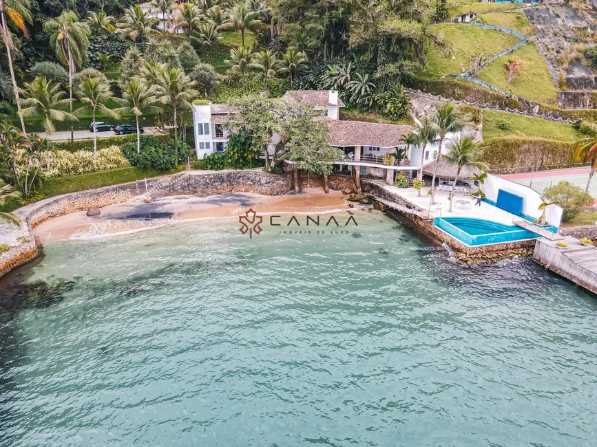 Casa com 6 quartos para alugar, 600m2 em Vila Velha, Angra Dos Reis - RJ - imagem 5 Foto 5 de Casa com 6 quartos para alugar, 600m2 em Vila Velha, Angra Dos Reis - RJ