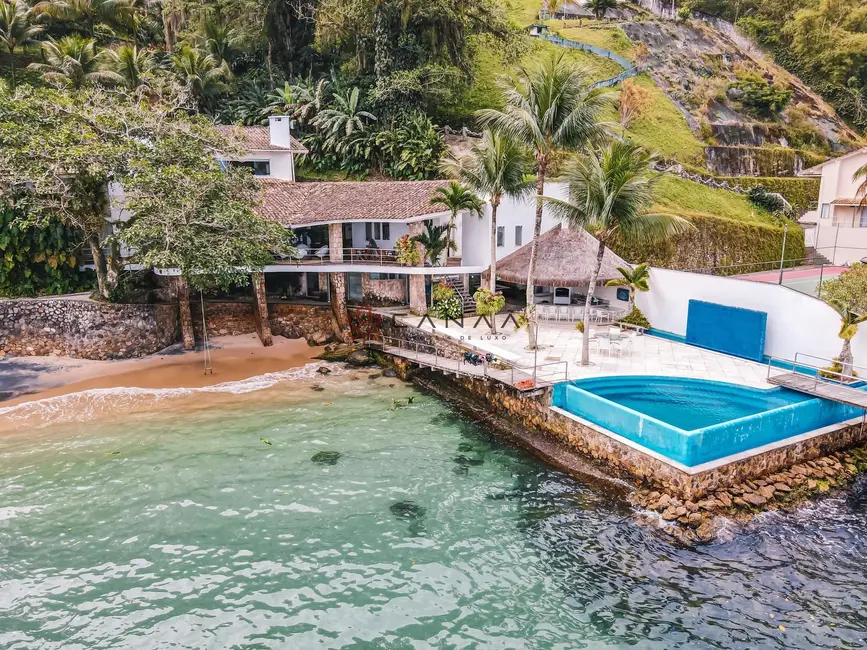 Casa com 6 quartos para alugar, 600m2 em Vila Velha, Angra Dos Reis - RJ - imagem 8 Foto 8 de Casa com 6 quartos para alugar, 600m2 em Vila Velha, Angra Dos Reis - RJ