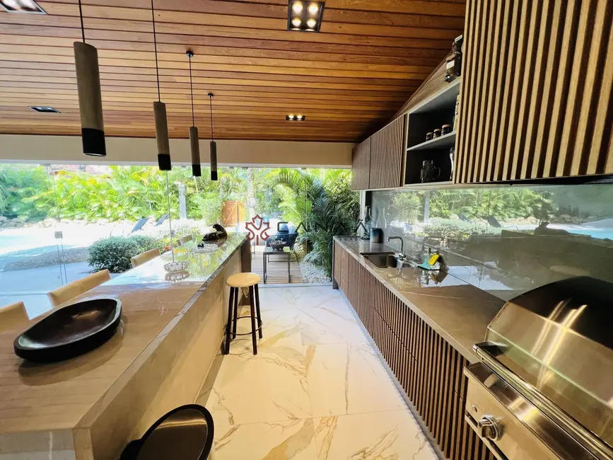 Foto 9 de Casa de Condomínio com 8 quartos à venda, 500m2 em Mombaça, Angra Dos Reis - RJ