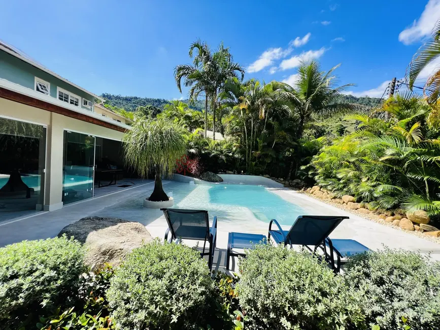 Foto 6 de Casa de Condomínio com 8 quartos à venda, 500m2 em Mombaça, Angra Dos Reis - RJ