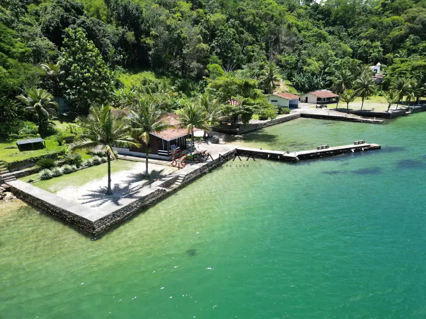 Foto 1 de Casa com 7 quartos à venda, 400m2 em Pontal do Partido (Cunhambebe), Angra Dos Reis - RJ