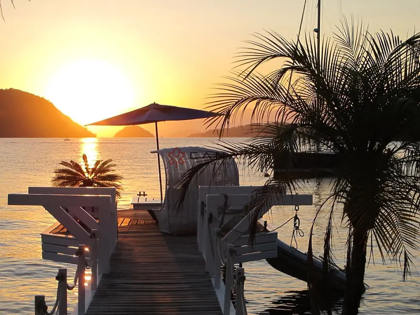 Foto 8 de Casa com 10 quartos à venda, 491m2 em Vila Velha, Angra Dos Reis - RJ